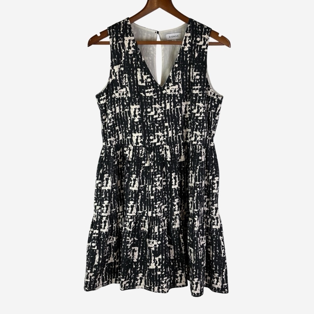 EVEREVE Giana Tiered Shift Dress • Black & Ivory Abstract Print • Size Small - Picture 3 of 10